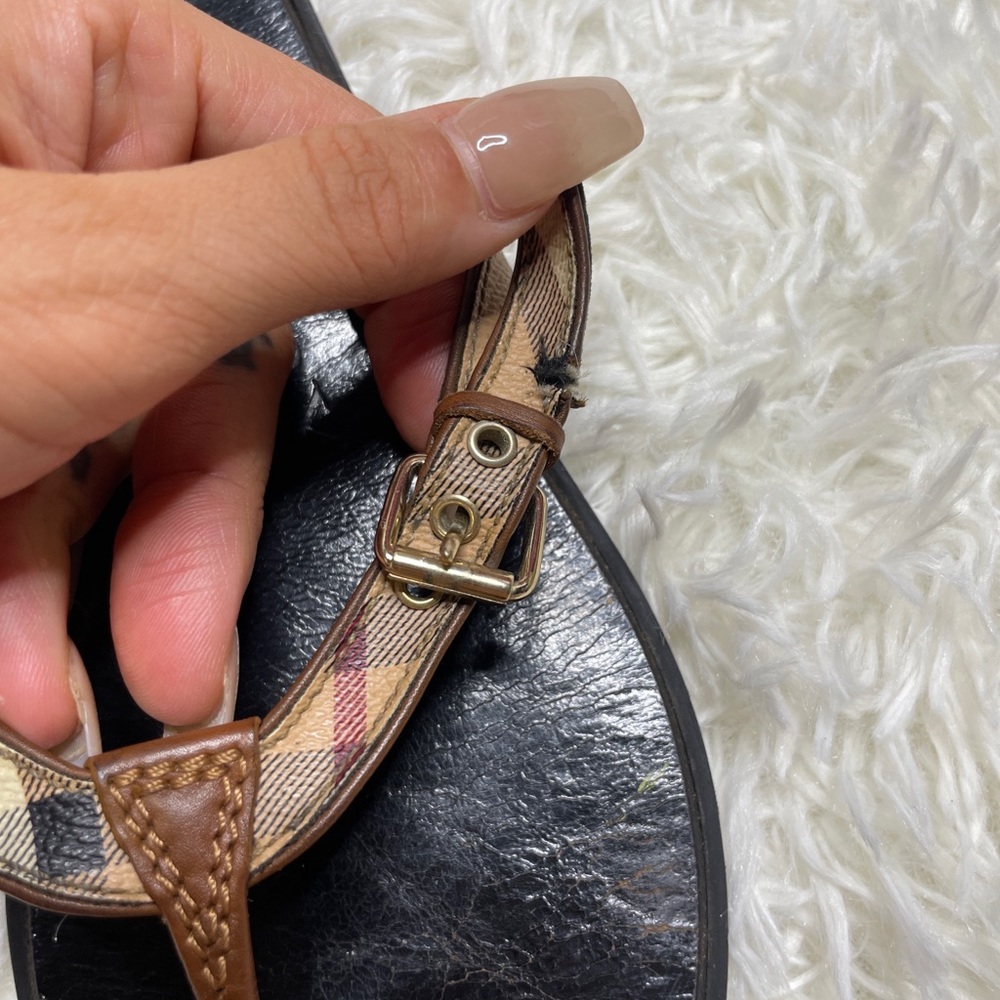 Women’s Burberry Sandals flip flops 6 - Picture 4 of 14
